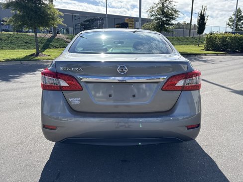 Used 2015 Nissan Sentra S image 8