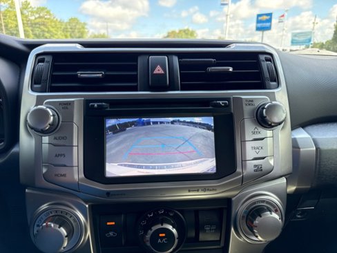 Used 2018 Toyota 4Runner SR5 image 23