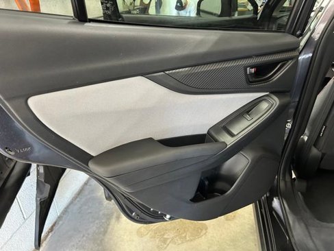 Used 2018 Subaru Crosstrek 2.0i Premium image 9