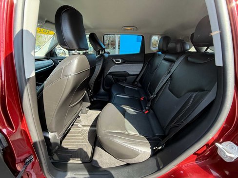 Used 2022 Jeep Compass Latitude image 19
