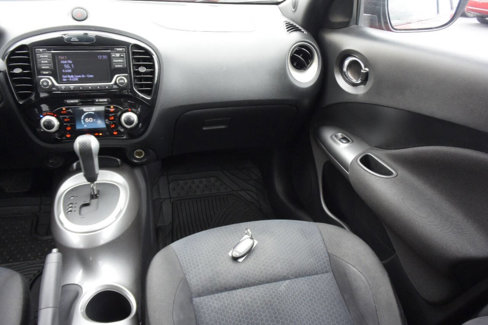 Used 2017 Nissan Juke SV image 30