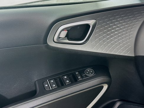 Used 2024 Kia Soul LX w/ Option Group 015 image 15