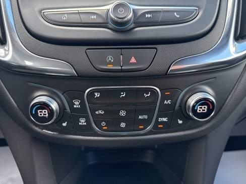 Used 2024 Chevrolet Equinox LT image 22