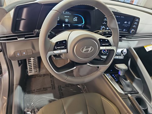 New 2025 Hyundai Elantra Sport image 15