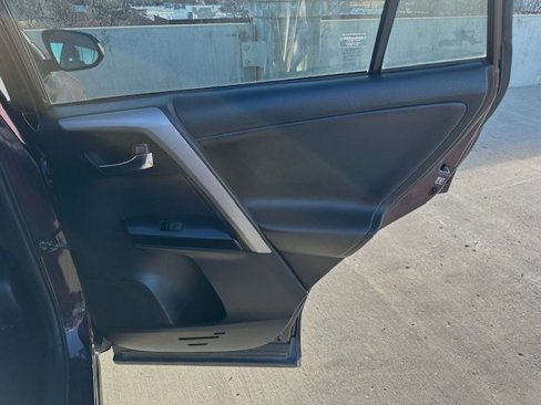 Used 2017 Toyota RAV4 Limited image 17