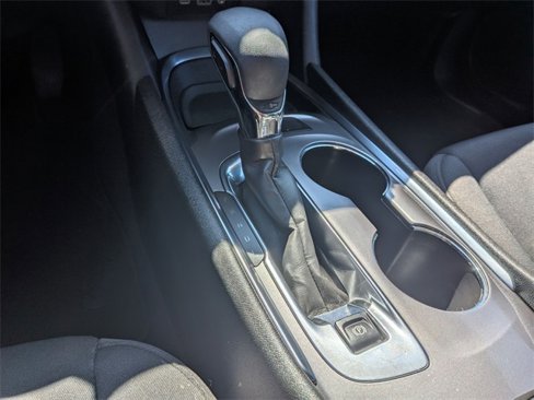 Used 2022 Chevrolet Malibu LT image 16