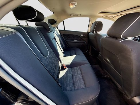 Used 2012 Ford Fusion SE image 25