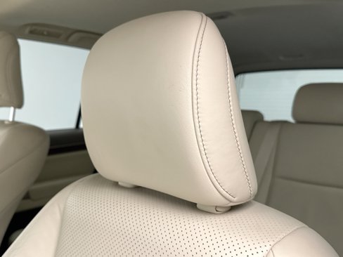 Used 2011 Lexus GX 460 image 8