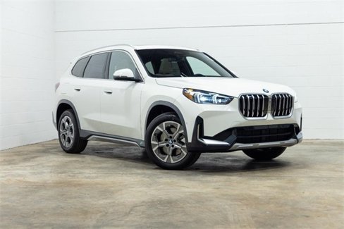 Certified 2025 BMW X1 xDrive28i w/ Convenience Package image 4