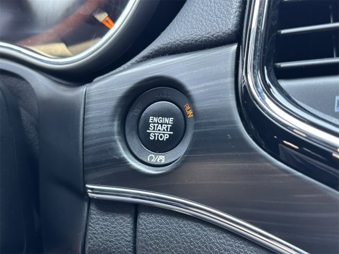 Used 2019 Jeep Grand Cherokee Limited w/ Luxury Group II image 26