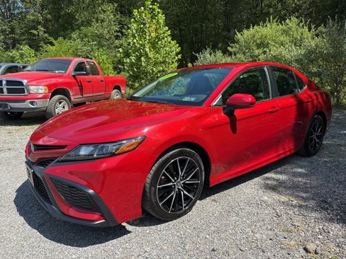Used 2021 Toyota Camry SE image 5