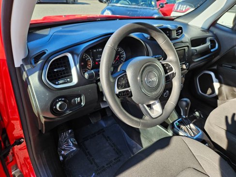 Used 2019 Jeep Renegade Sport image 24