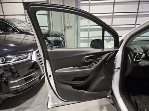 Used 2017 Chevrolet Trax LS image 15