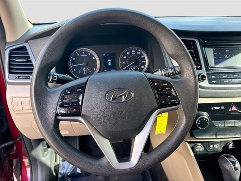 Used 2017 Hyundai Tucson SE image 12