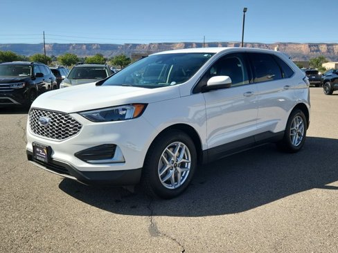 Certified 2024 Ford Edge SEL image 5
