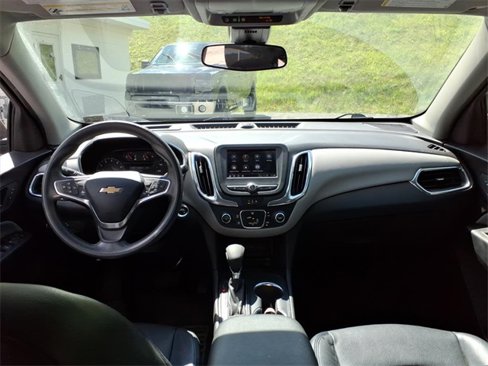 Used 2022 Chevrolet Equinox LS w/ Driver Confidence II Package image 12