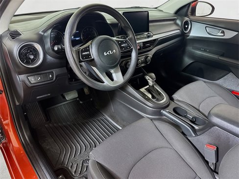 Used 2022 Kia Forte LXS w/ LXS Technology Package image 7