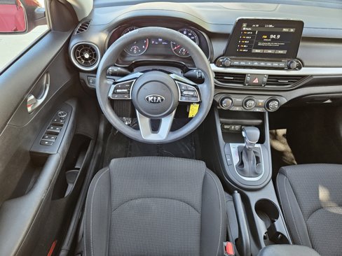 Certified 2020 Kia Forte LXS image 15