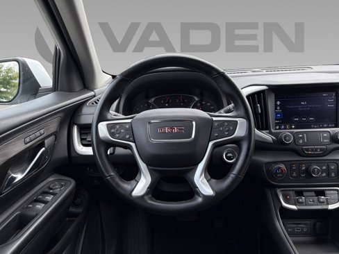 Used 2023 GMC Terrain SLT image 12