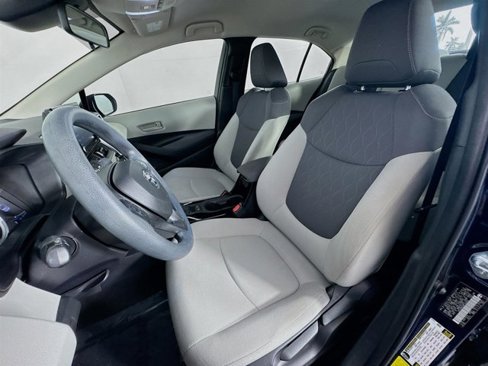 Used 2022 Toyota Corolla LE image 12