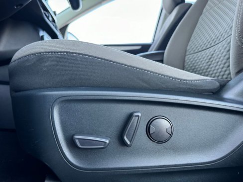 Used 2022 Ford Escape SE w/ Convenience Package image 16