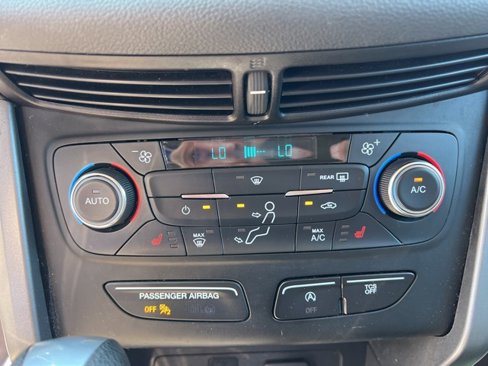 Used 2017 Ford Escape SE w/ Equipment Group 201A image 24