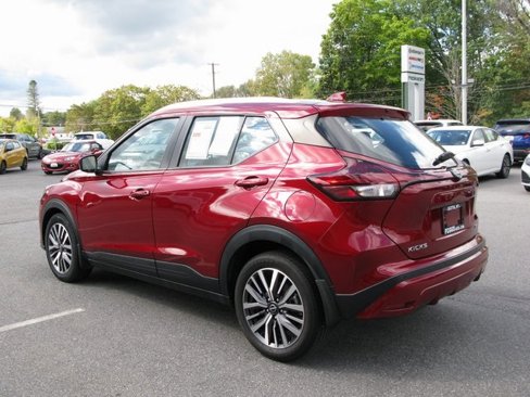 Used 2024 Nissan Kicks SV image 8