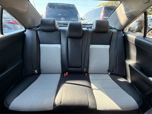 Used 2014 Toyota Camry L image 20