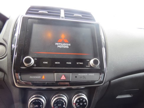 Used 2024 Mitsubishi Outlander Sport LE image 15