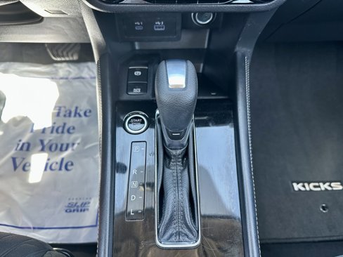 Used 2021 Nissan Kicks SV image 20