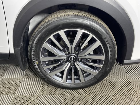 Used 2024 Nissan Kicks SV image 7