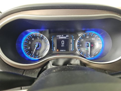 Used 2023 Chrysler Voyager LX image 17