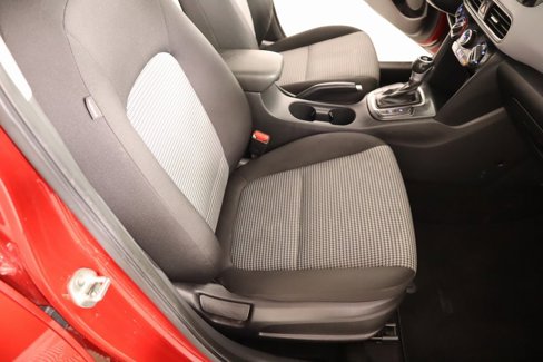Used 2020 Hyundai Kona SEL w/ Cargo Package image 13