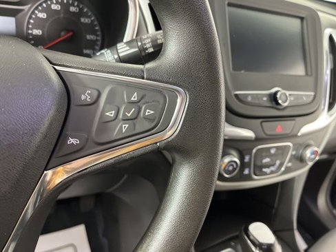Used 2018 Chevrolet Equinox LS image 21