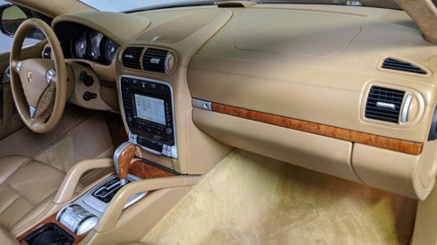 Used 2008 Porsche Cayenne Turbo image 21