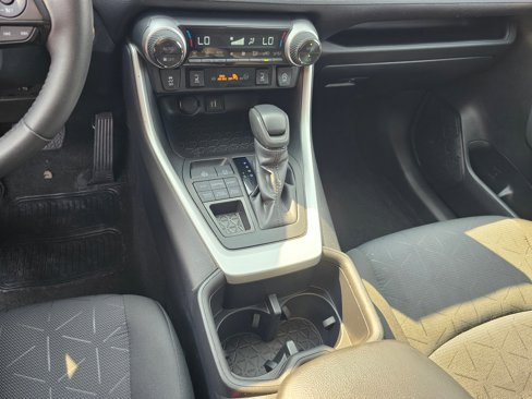 Used 2024 Toyota RAV4 XLE image 23