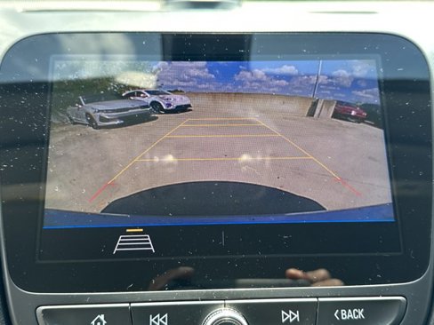 Used 2020 Chevrolet Malibu LT image 29