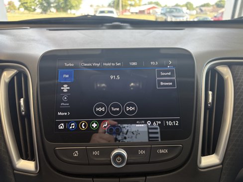 Used 2024 Chevrolet Malibu LT image 16