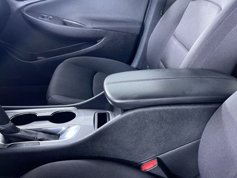 Used 2020 Chevrolet Malibu LT image 17