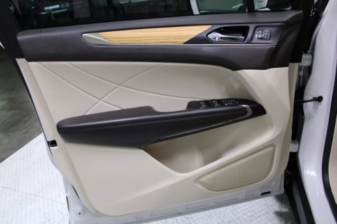 Used 2015 Lincoln MKC AWD w/ Equipment Group 101A Select image 44
