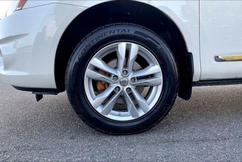 Used 2013 Nissan Rogue SV image 8
