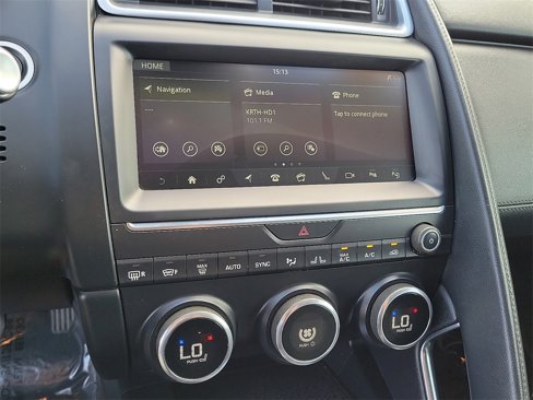 Used 2018 Jaguar E-PACE SE image 8