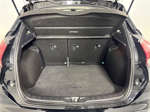 Used 2023 Nissan Kicks SR w/ SR Premium Package image 21