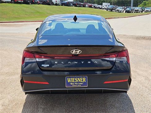 New 2025 Hyundai Elantra Sport image 6
