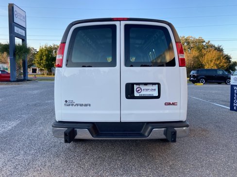 Used 2022 GMC Savana 2500 w/ Driver Convenience Package image 4