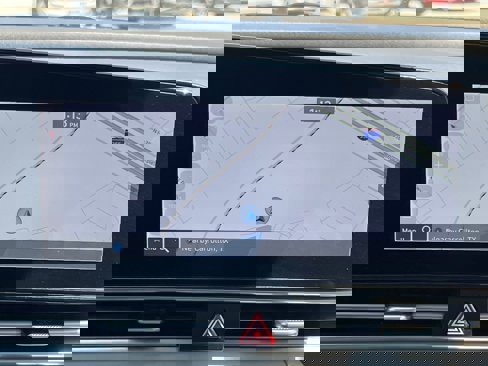 Certified 2024 Hyundai Elantra Limited image 32