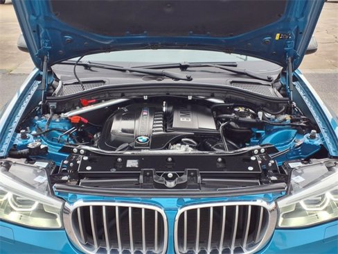 Used 2018 BMW X4 M40i image 3