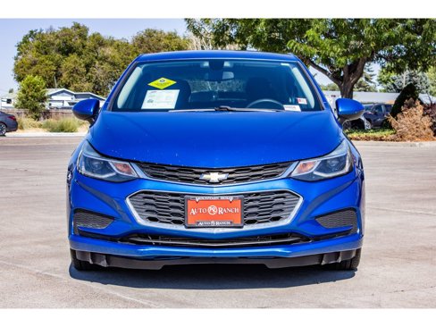 Used 2018 Chevrolet Cruze LT w/ Convenience Package image 3