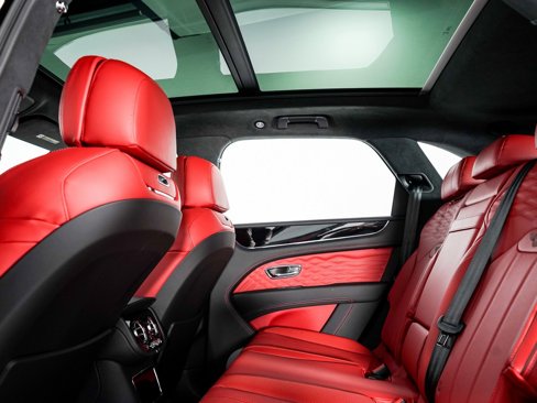 New 2025 Bentley Bentayga image 24