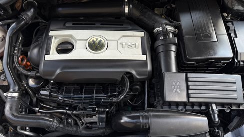 Used 2010 Volkswagen GTI 2.0T 2-Door image 39